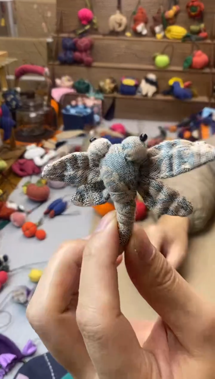 布艺蜻蜓胸针 配饰