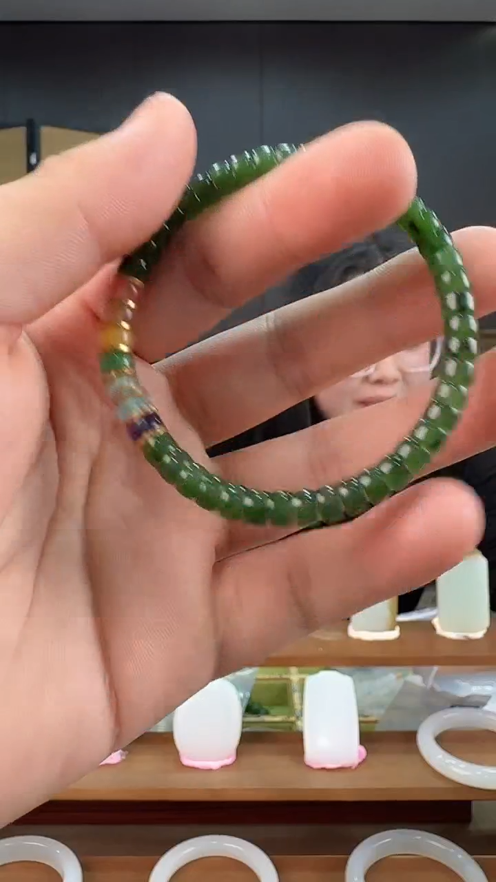 【闪购商品】和田玉手串未镶嵌碧玉药片直切一条