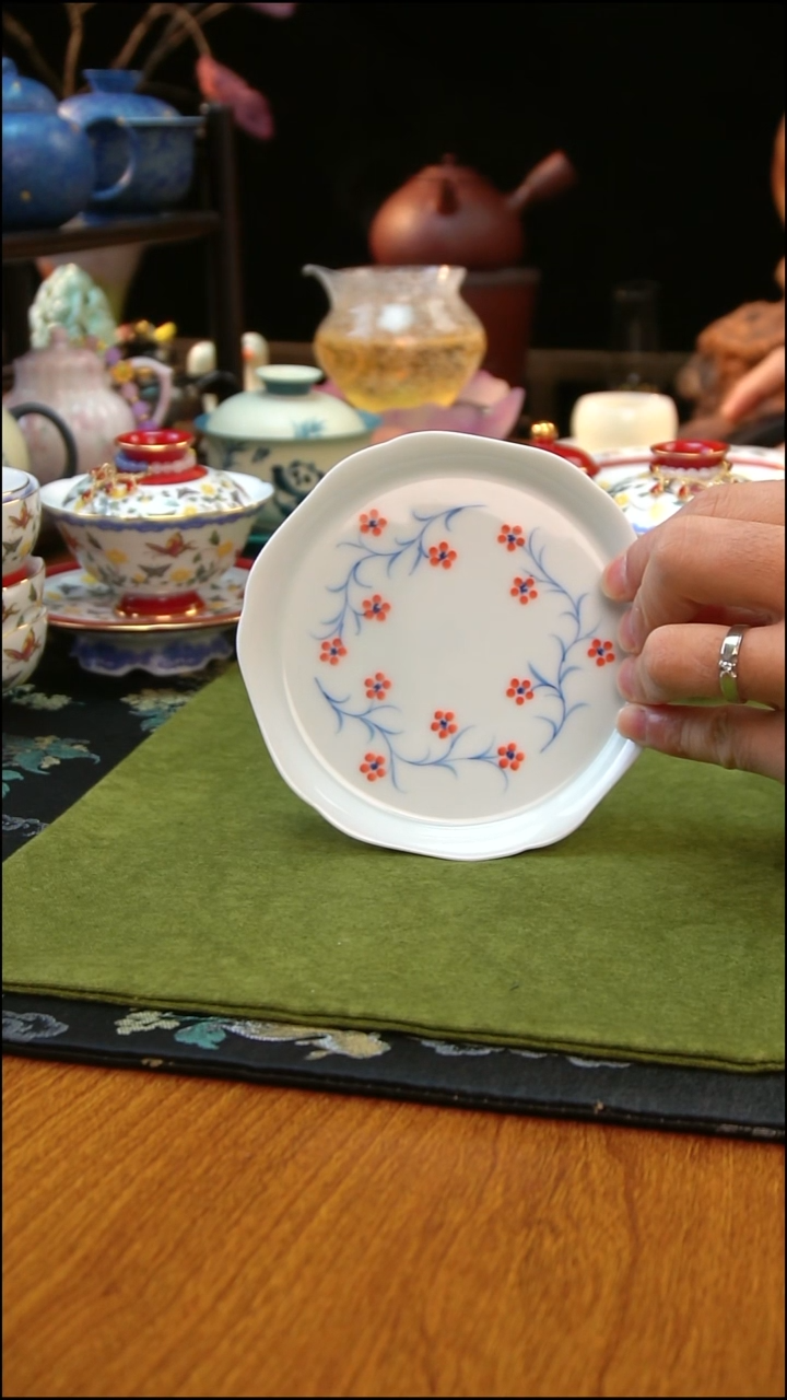 专做手绘和手工茶具的直播间