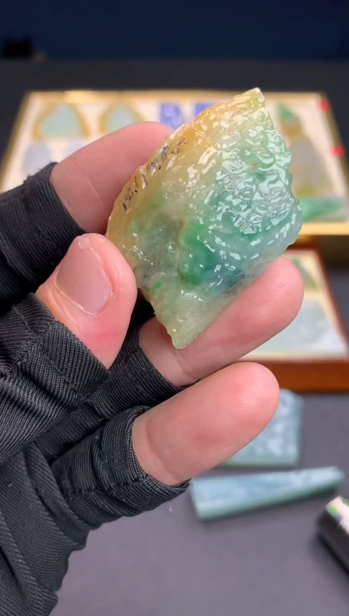 【闪购商品】定制翡翠未镶嵌             