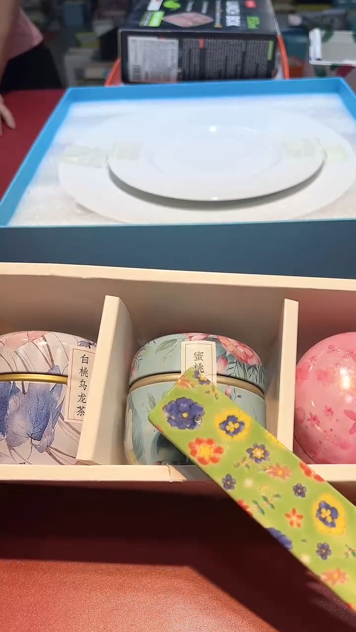 【闪购商品】瓷片锅碗瓢盆一件不剩