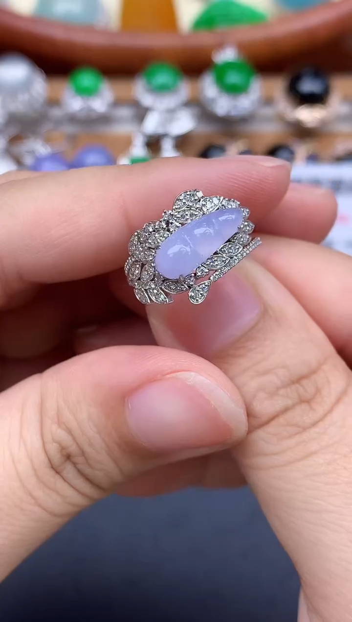 颈饰18K金镶嵌翡翠551-中国好珍宝