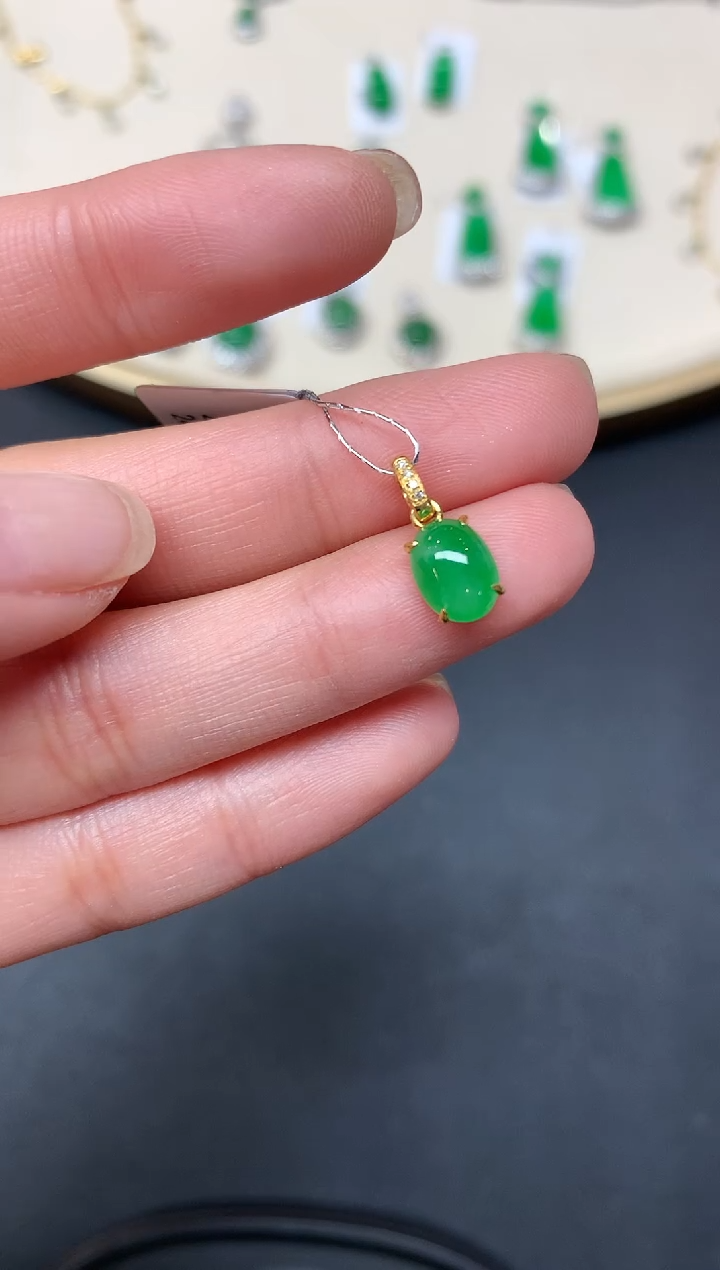 【闪购商品】翡翠吊坠(不含链)18K金镶嵌A428|980