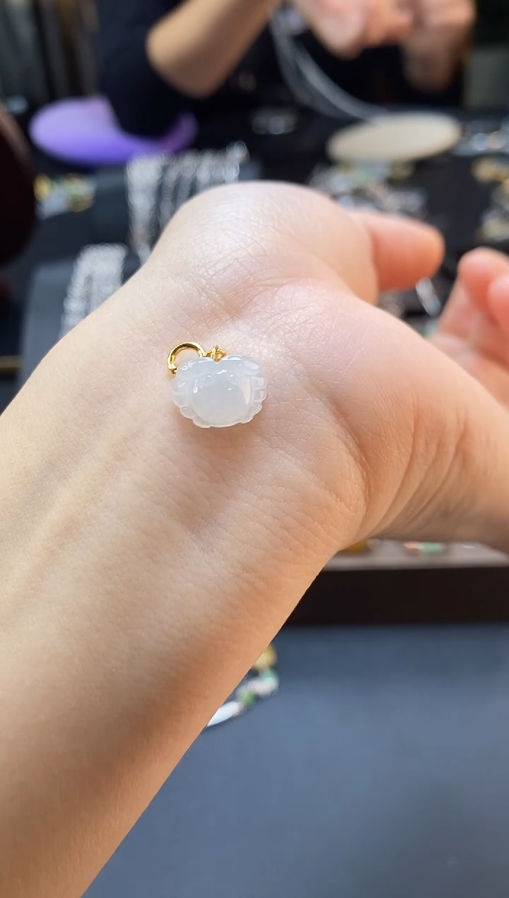 颈饰银S925镶嵌翡翠7658