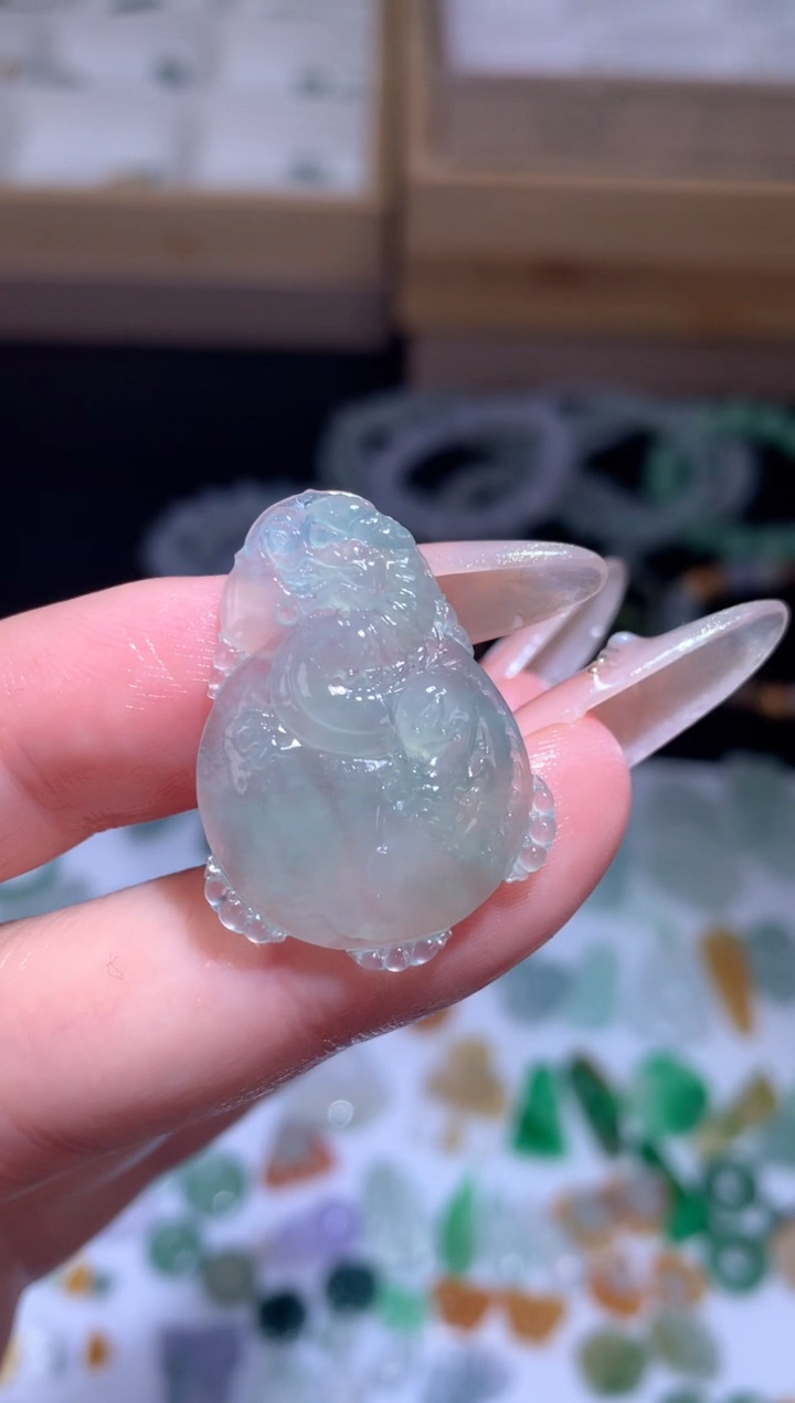 未镶嵌定制翡翠龙扣