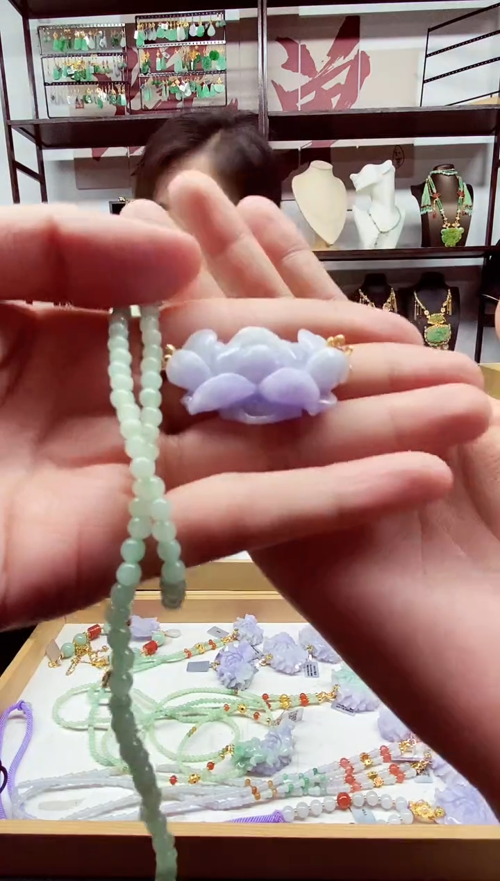 翡翠未镶嵌颈饰翡翠吊坠