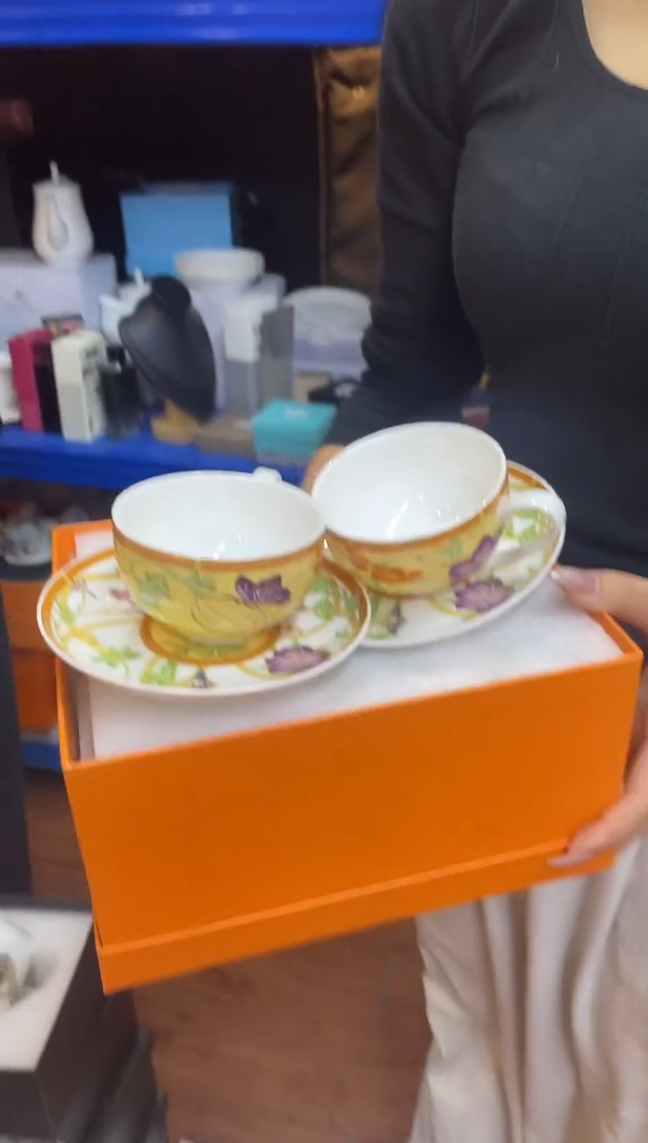 杯鸿辉家品牌瓷器，京东包邮！