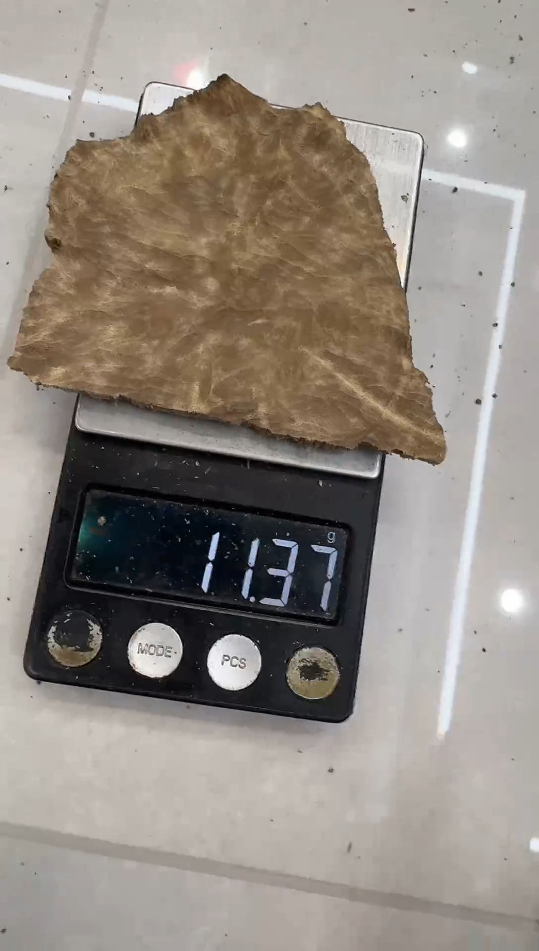 沉香16号香港原材料11克