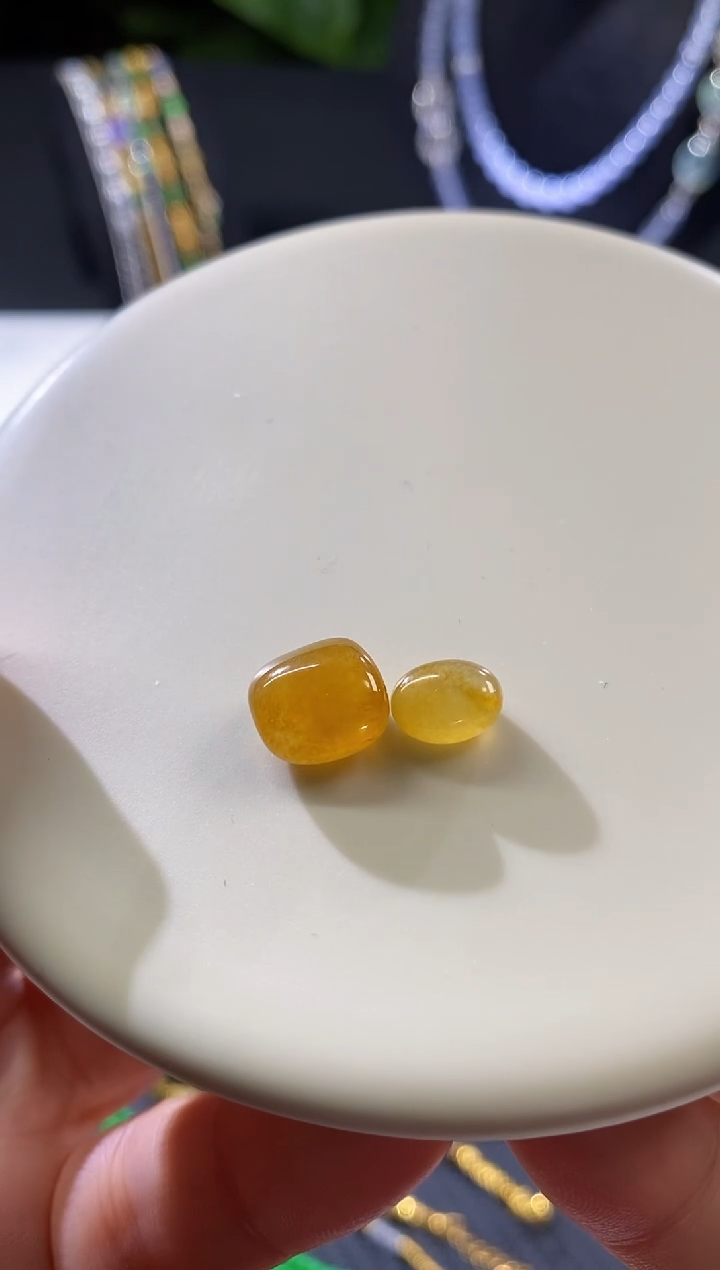 【闪购商品】翡翠挂件未镶嵌一对