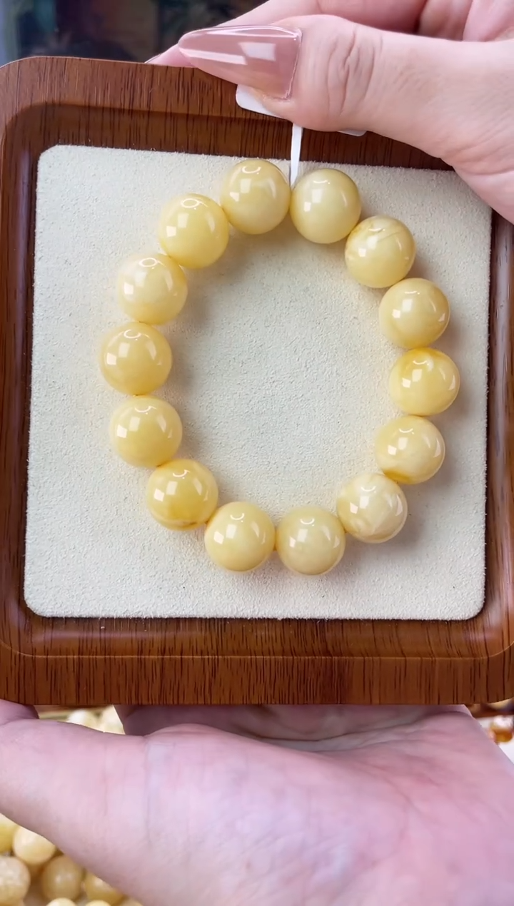 裸石蜜蜡未镶嵌手串