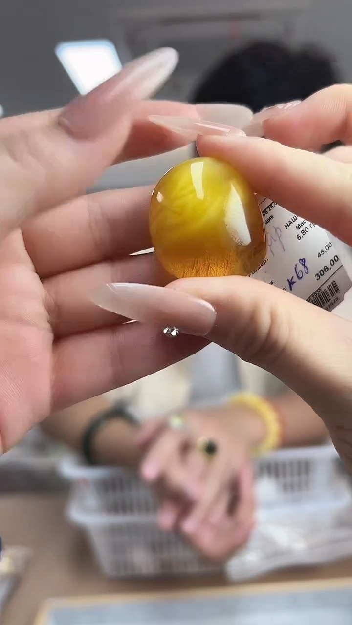 【闪购商品】琥珀裸石未镶嵌蜜蜡