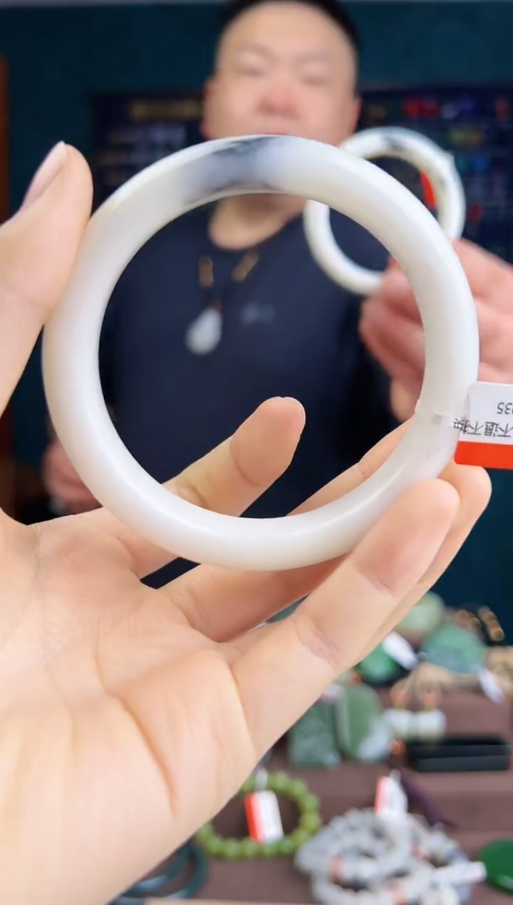 【闪购商品】和田玉手镯未镶嵌ZZ 拍一发一 多样性发货61