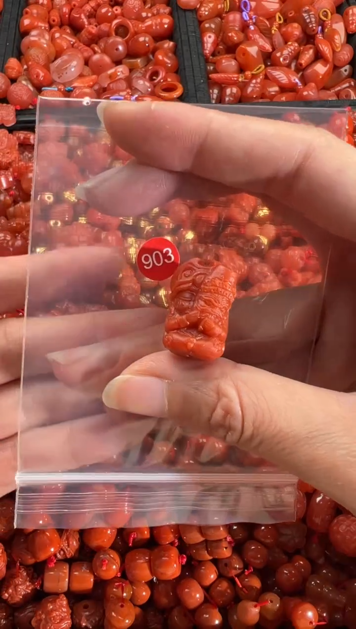 【闪购商品】南红玛瑙颈饰未镶嵌1