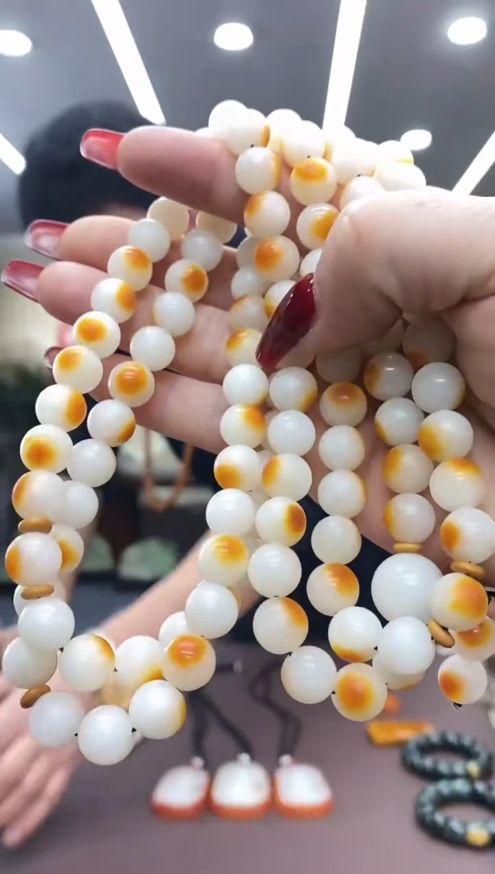 【闪购商品】和田玉项链未镶嵌多样式发货随机发一