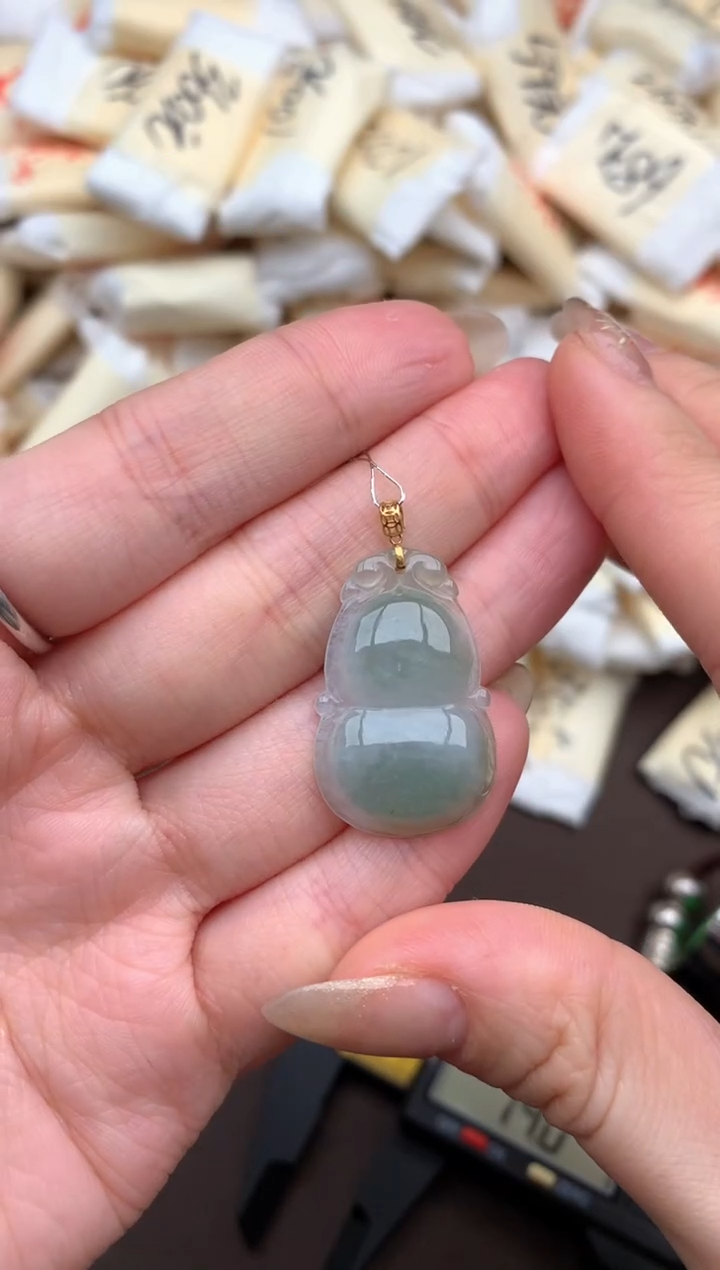 【闪购商品】翡翠挂件18K金镶嵌 一