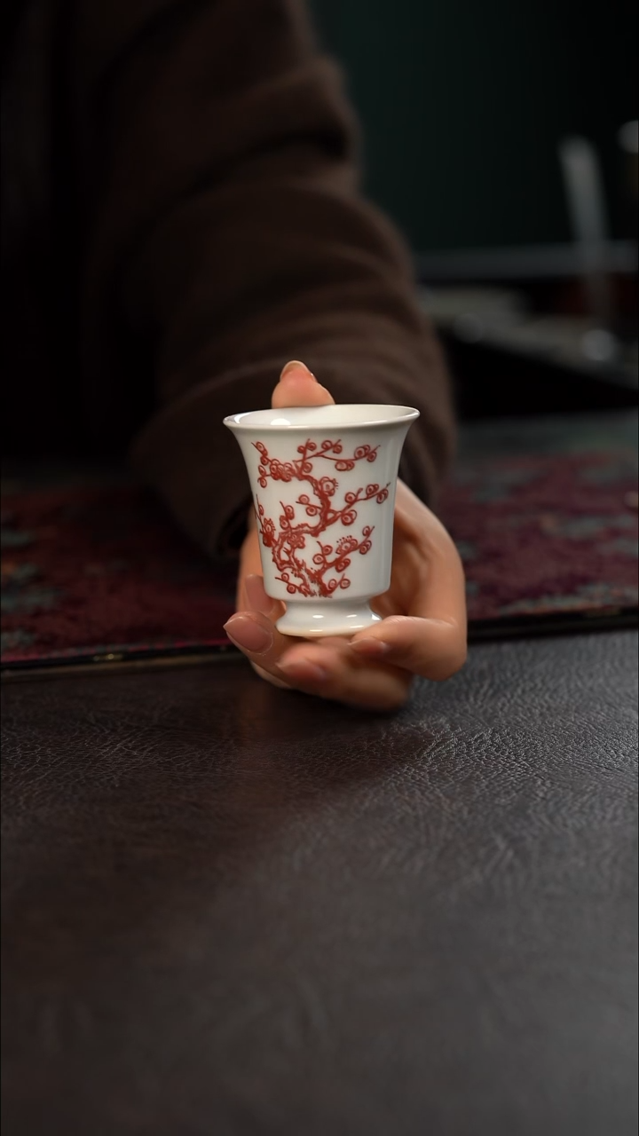 贵红窑釉里红梅花闻香杯