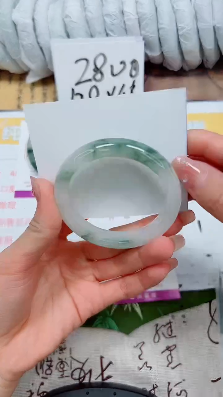 【闪购商品】石英质玉手镯未镶嵌K25-54.3