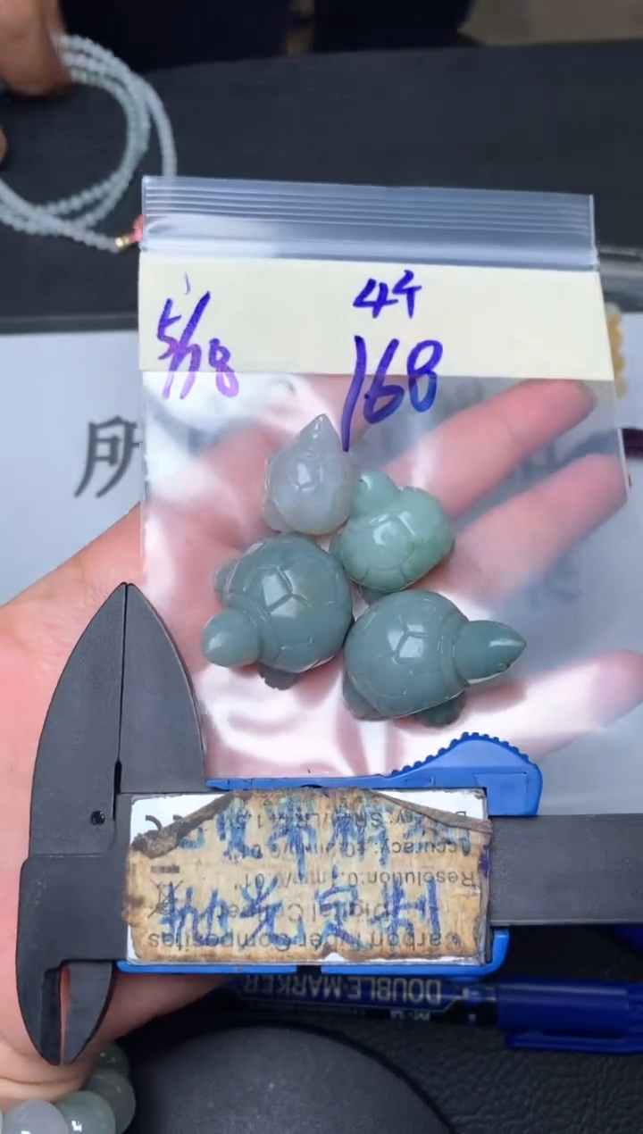 未镶嵌定制翡翠毛货需抛光多样性拍一发一