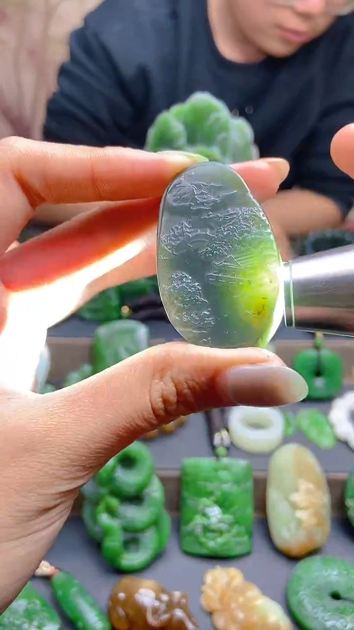 颈饰未镶嵌和田玉1