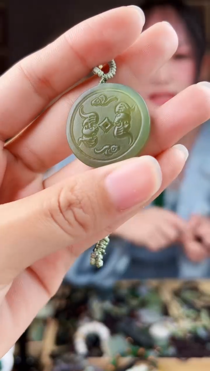 颈饰未镶嵌和田玉拍一发一，多样性发货
