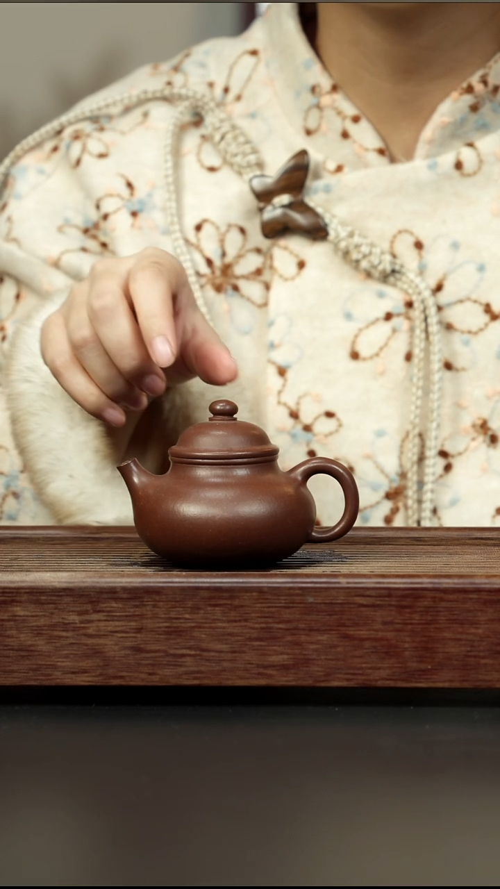 茶壶紫砂老紫泥 容天 150cc左右