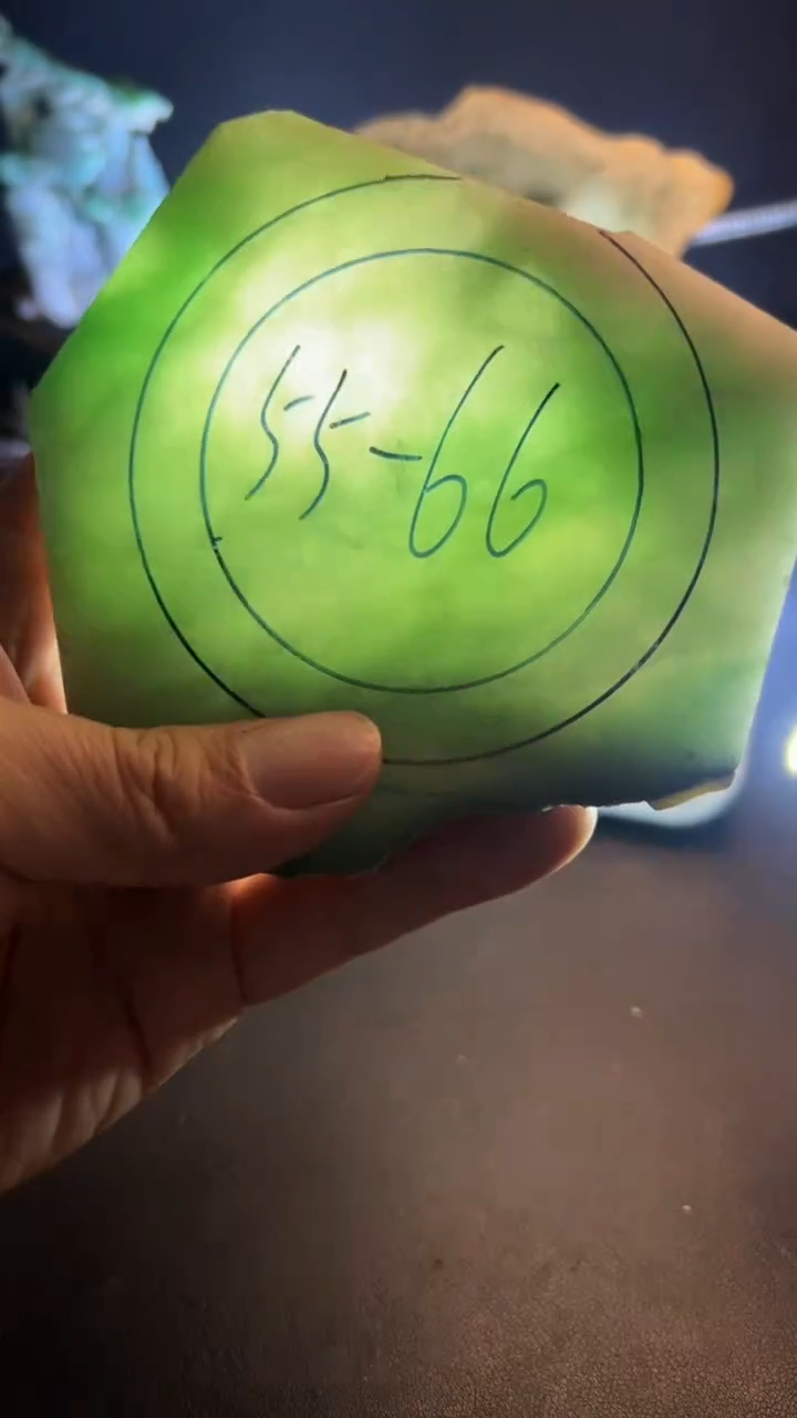 未镶嵌翡翠定制翡翠w****0翡翠