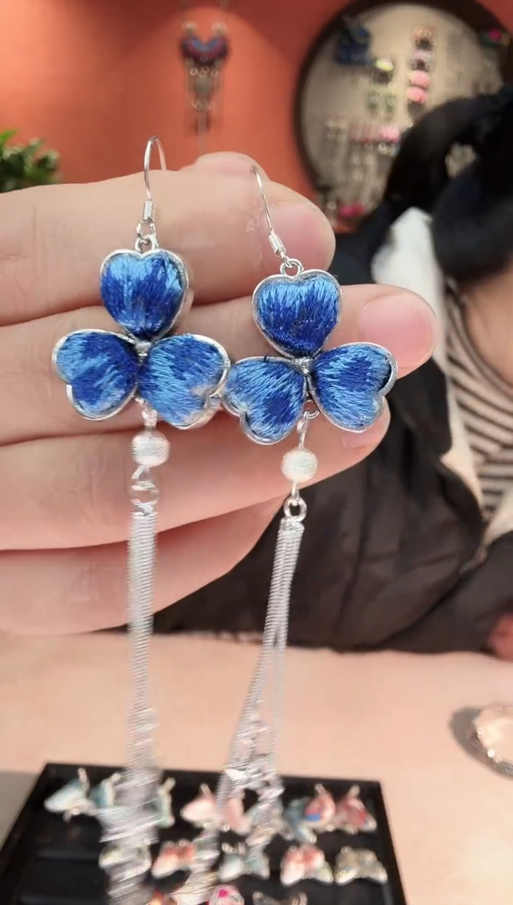 织绣长红苗银苗绣手工首饰15