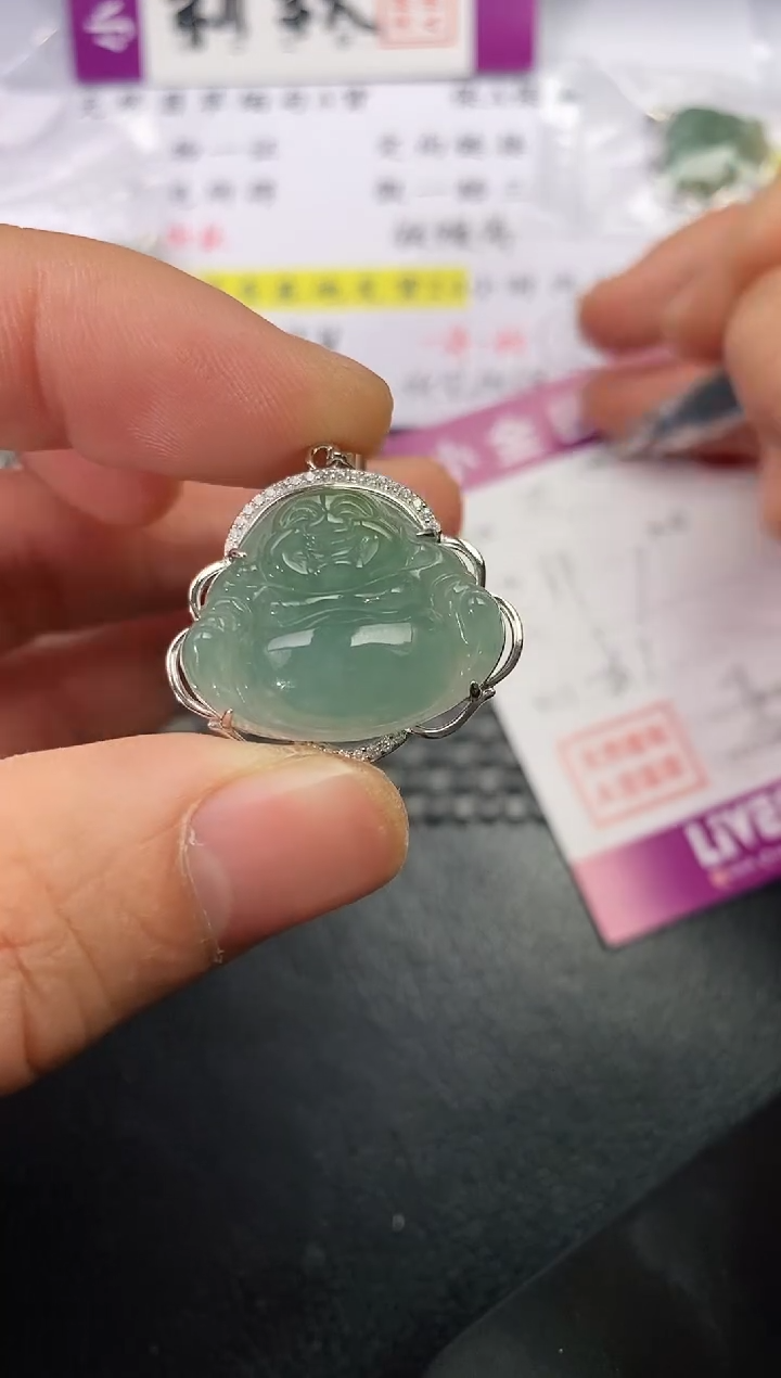 颈饰银S925镶嵌翡翠不****朱99