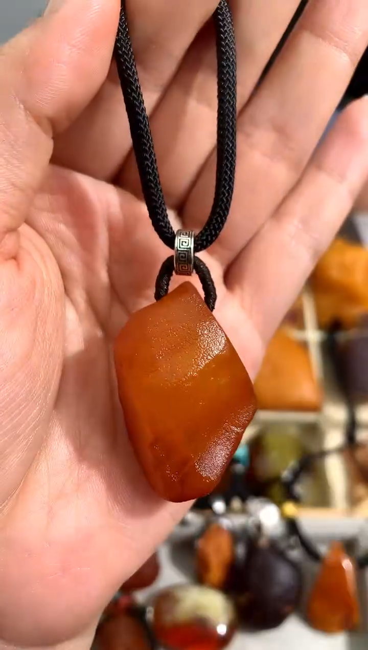 【闪购商品】蜜蜡裸石未镶嵌似玉