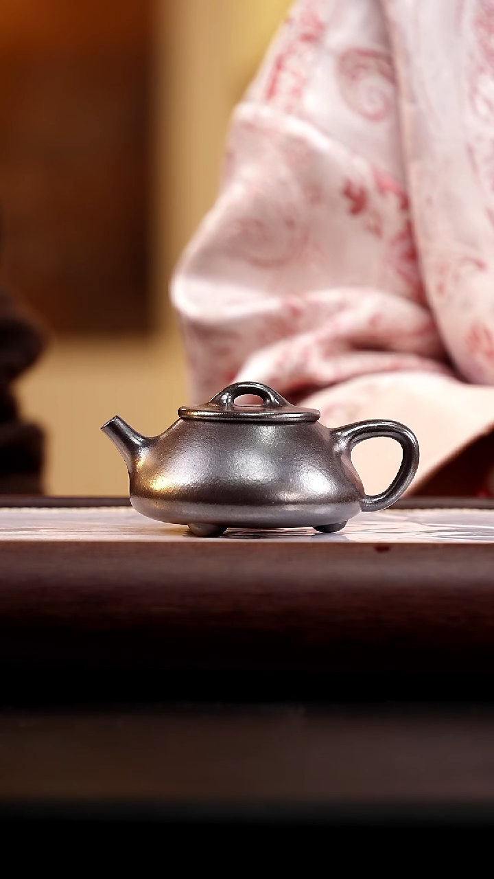  茶壶紫砂石黄平盖石瓢180cc