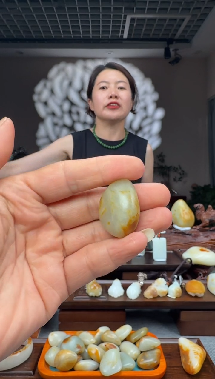 和田玉未镶嵌吊坠(不含链)吊坠