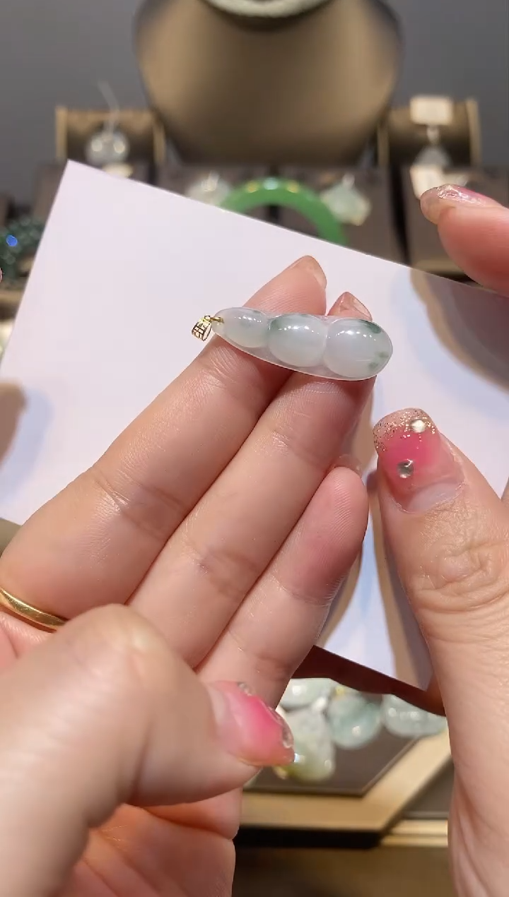 【闪购商品】翡翠颈饰18K金镶嵌纯天然A货翡翠一件