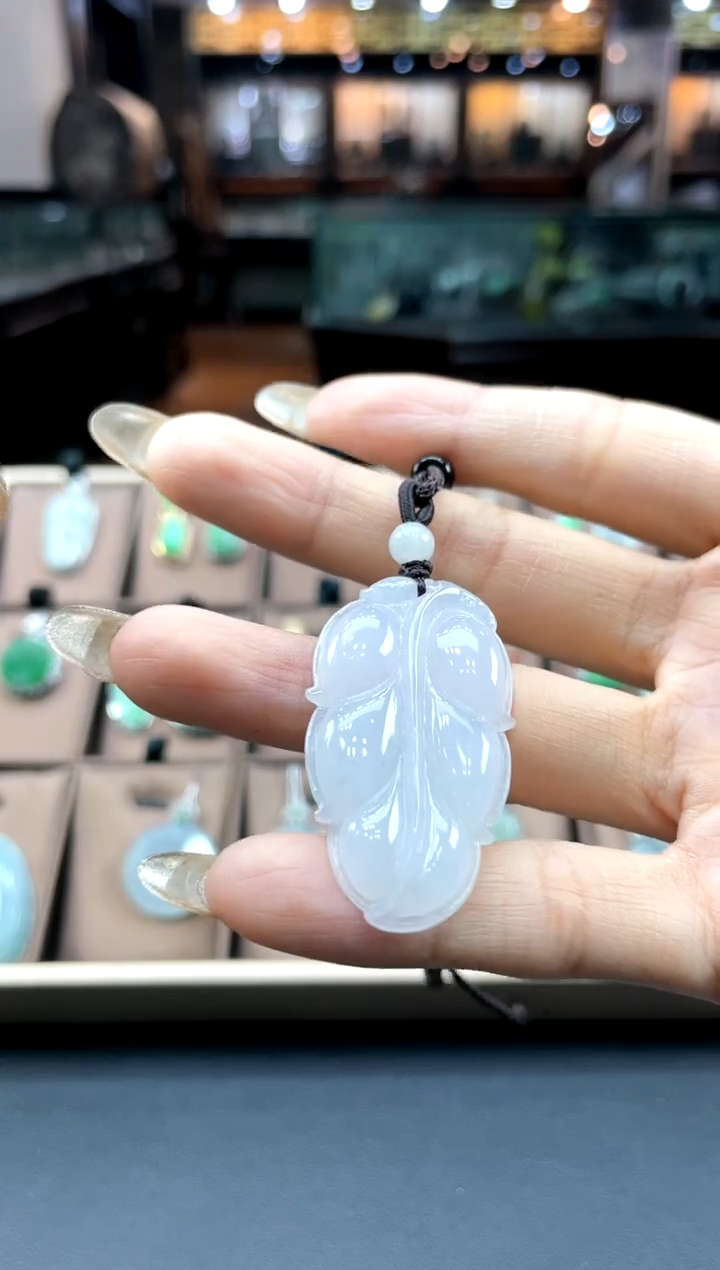 【闪购商品】翡翠颈饰未镶嵌树叶