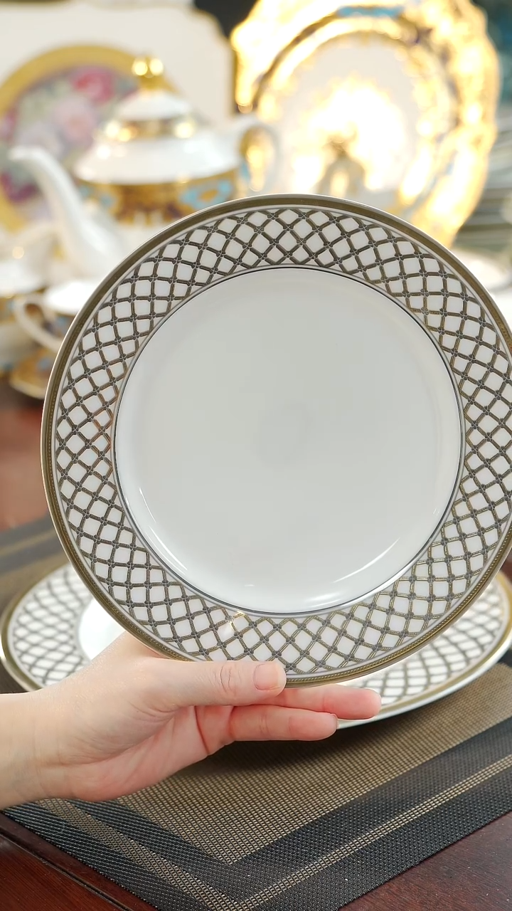 【闪购商品】瓷片8英寸平盘  福利价微瑕