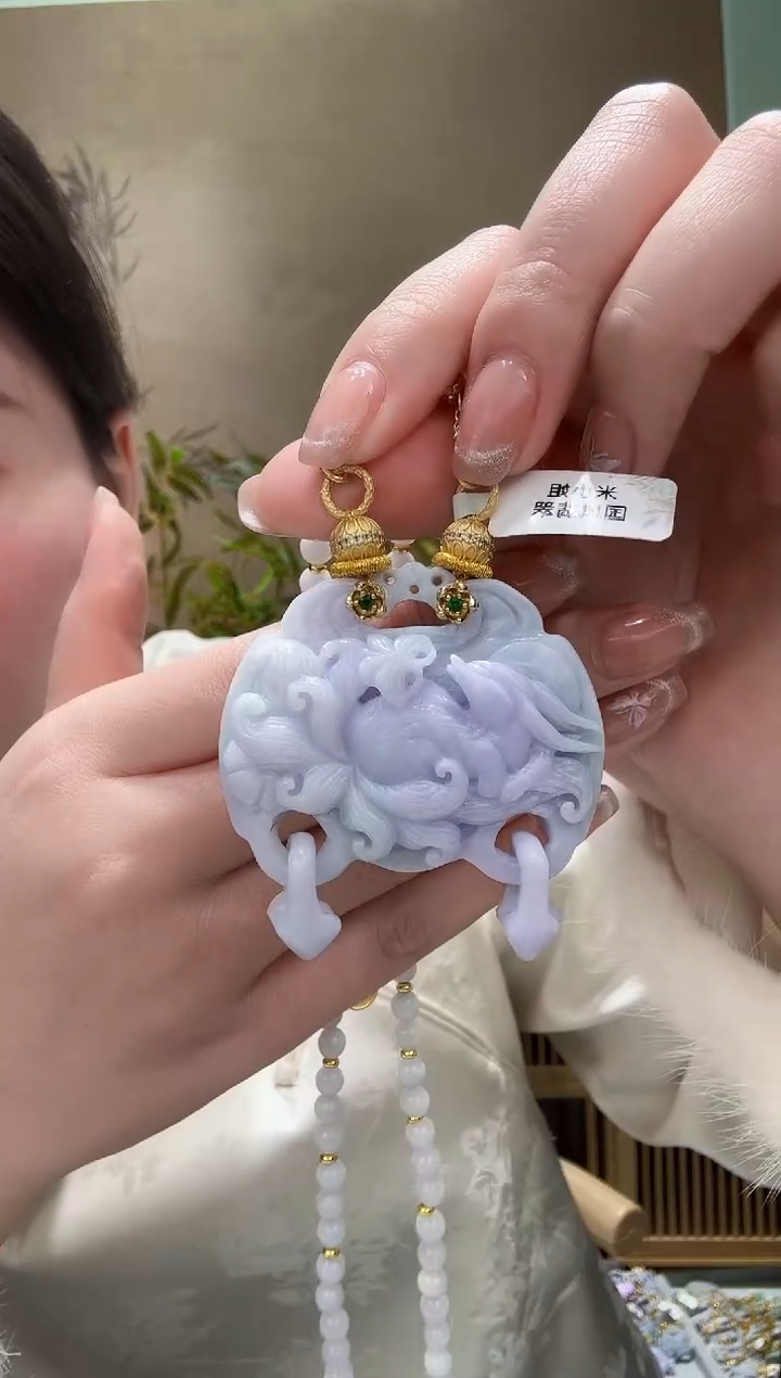 【闪购商品】翡翠颈饰未镶嵌吊坠
