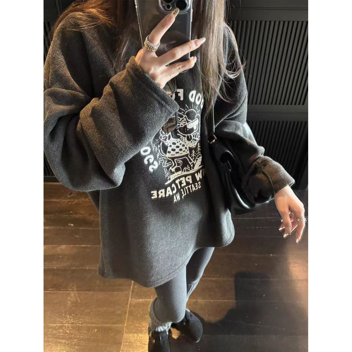 调皮小狗&磨毛软糯加厚印花2025新款圆领宽松打底衫T恤女