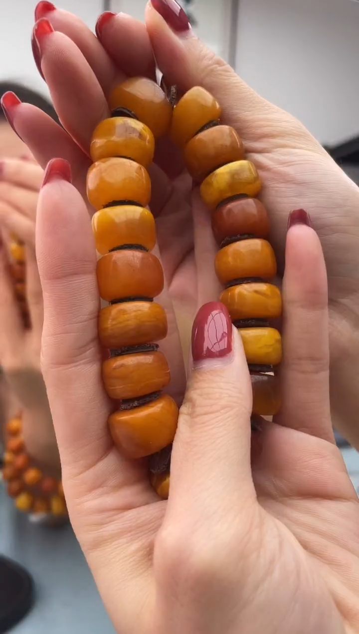 未镶嵌蜜蜡珠宝奇石假一罚十，040.16微瑕多样性发一件