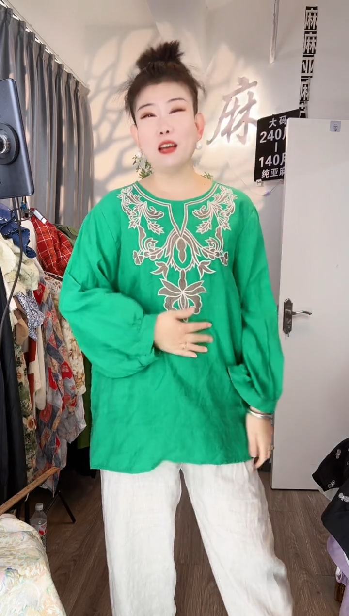 亚麻大码女装系列。