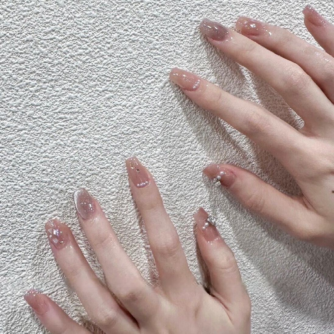 〔春恋〕纯手工温柔猫眼珍珠裸色穿戴甲爆闪钻贝壳指甲美甲贴片显白