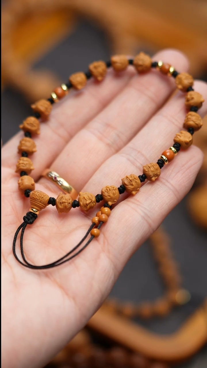 吊坠橄榄核8核尖罗汉