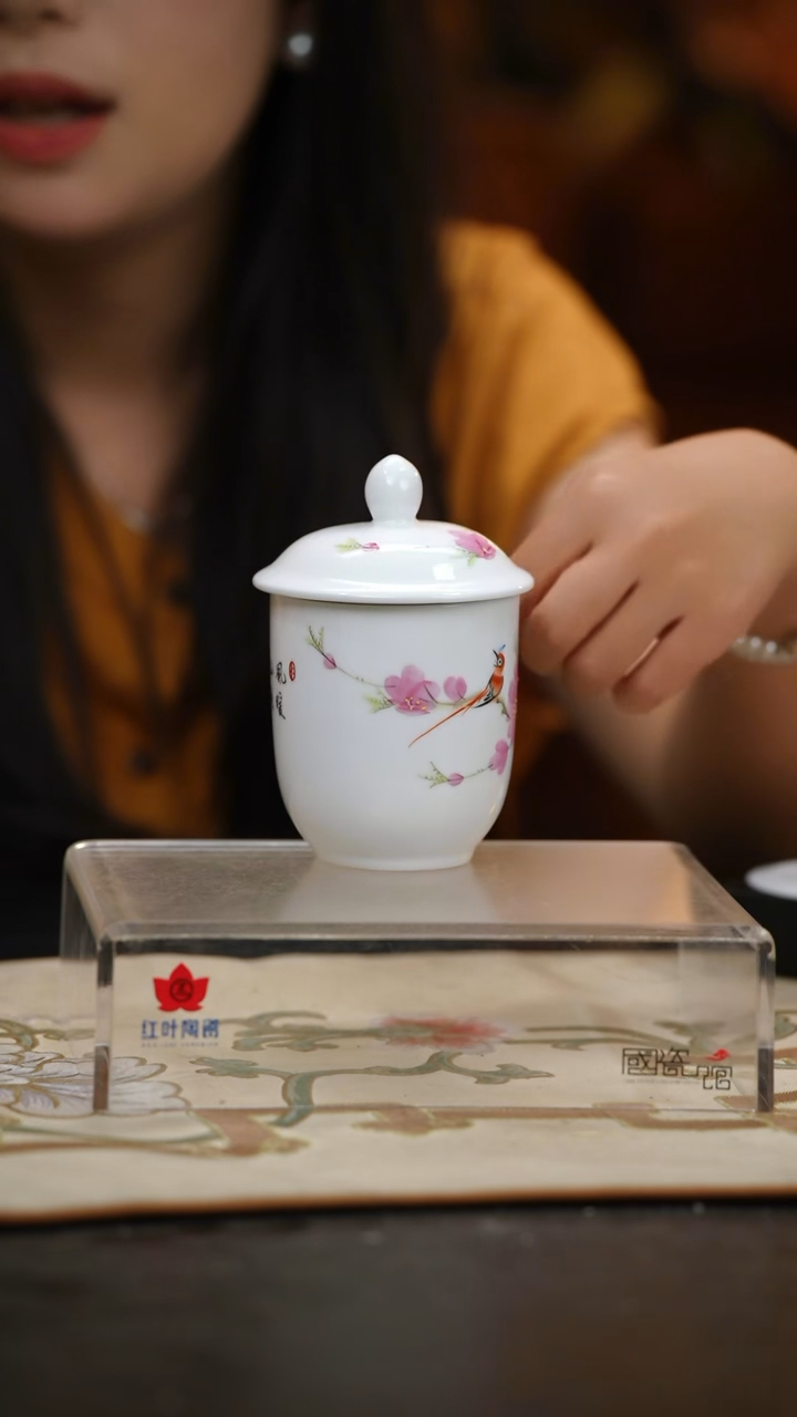 1头水点桃花小金钟杯