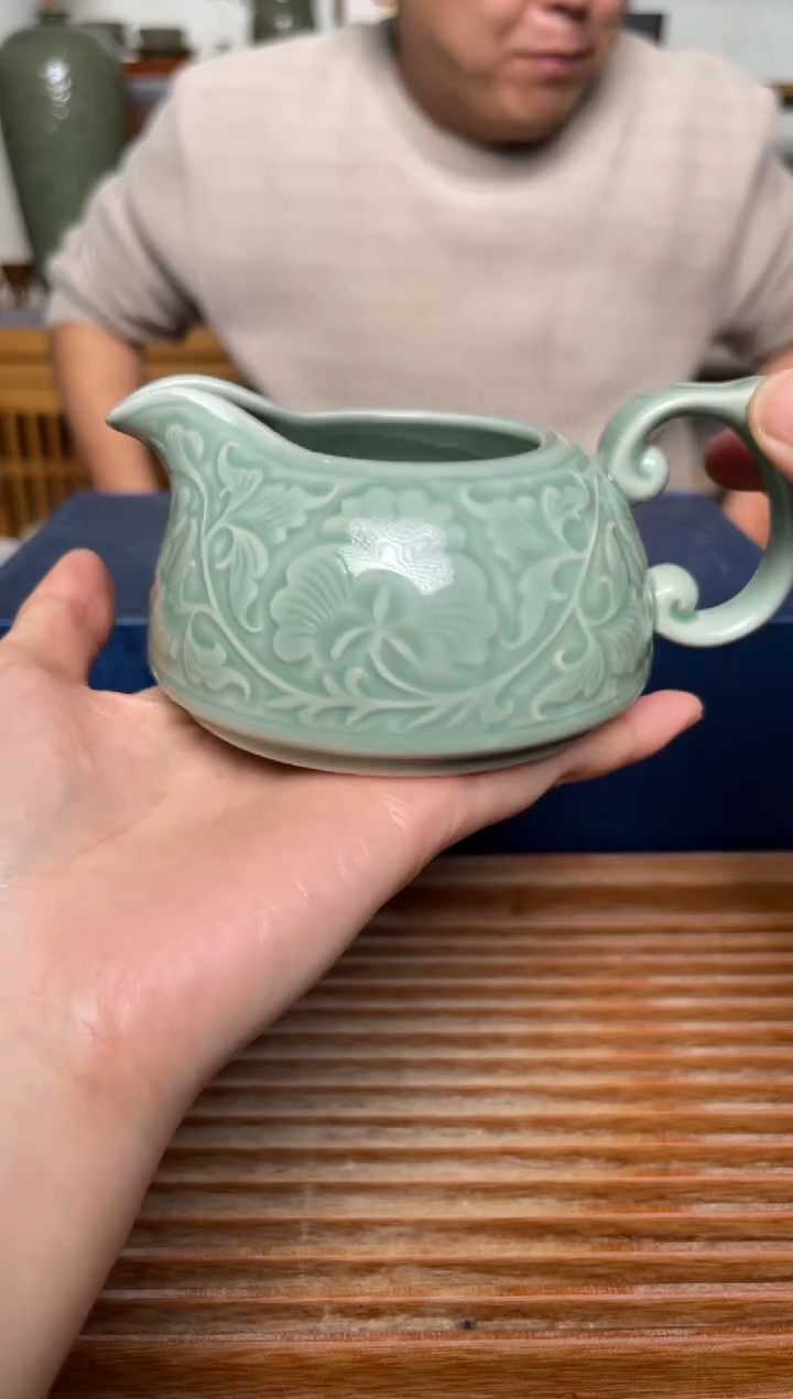 【闪购商品】其他耀州窑缠枝牡丹公道杯