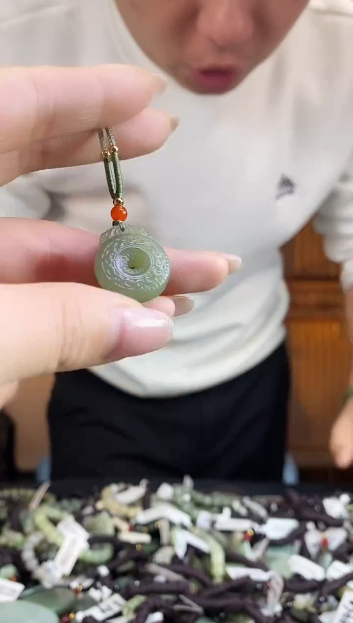【闪购商品】和田玉颈饰未镶嵌多样性发货，拍一发一
