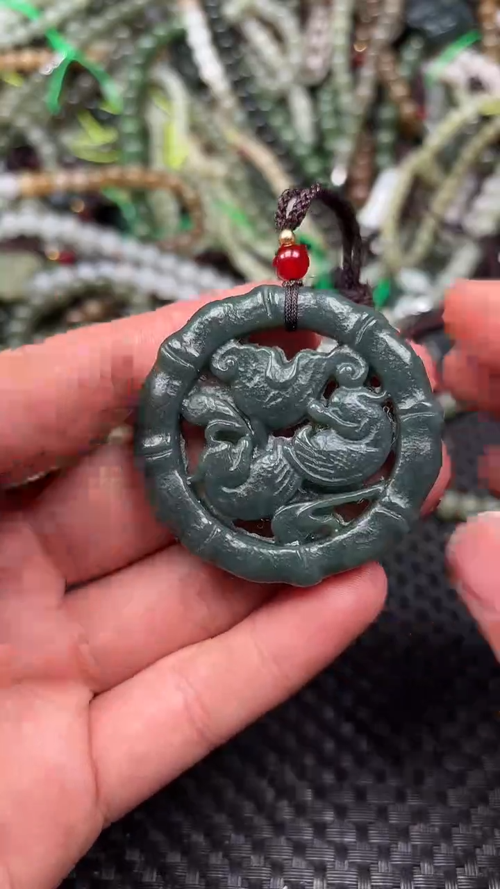 和田玉未镶嵌颈饰1