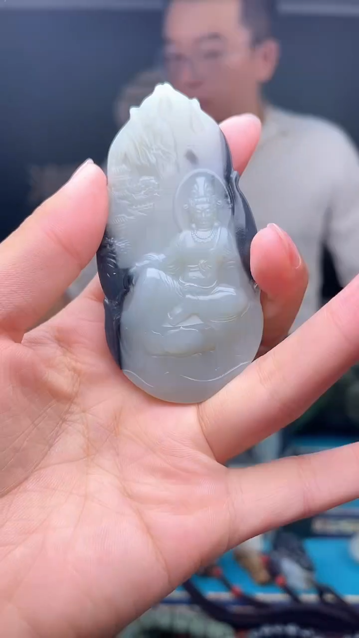 未镶嵌和田玉挂件1