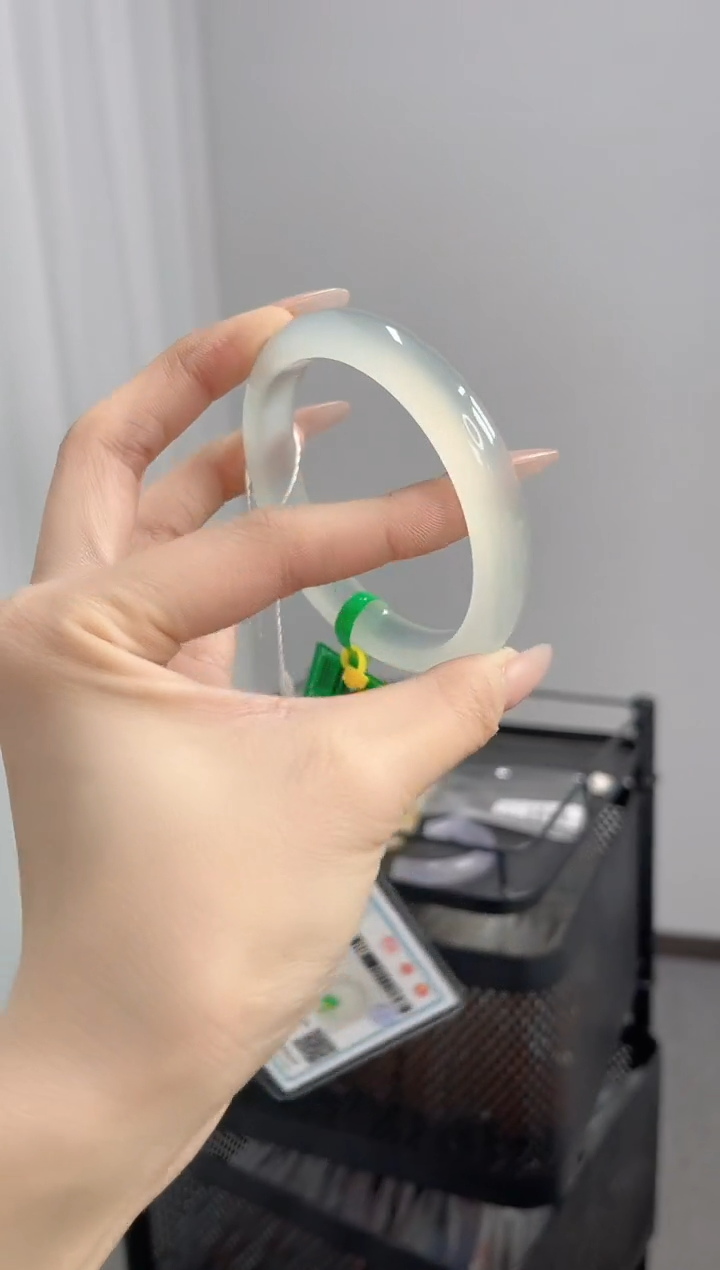 【闪购商品】玛瑙/玉髓手镯未镶嵌62-63圈口