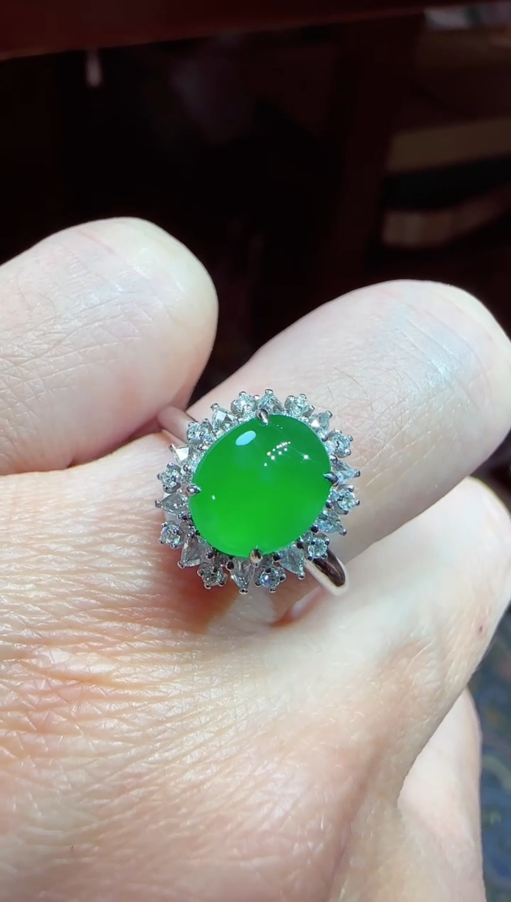 【闪购商品】翡翠戒指18K金镶嵌蛋面