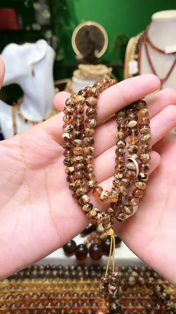 【闪购商品】琥珀裸石未镶嵌抚顺琥珀