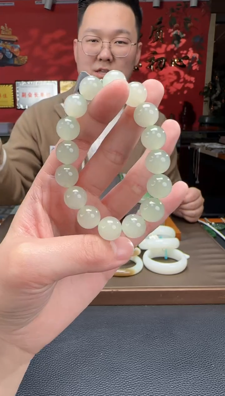 【闪购商品】和田玉手串未镶嵌高冰晴猫单圈手串