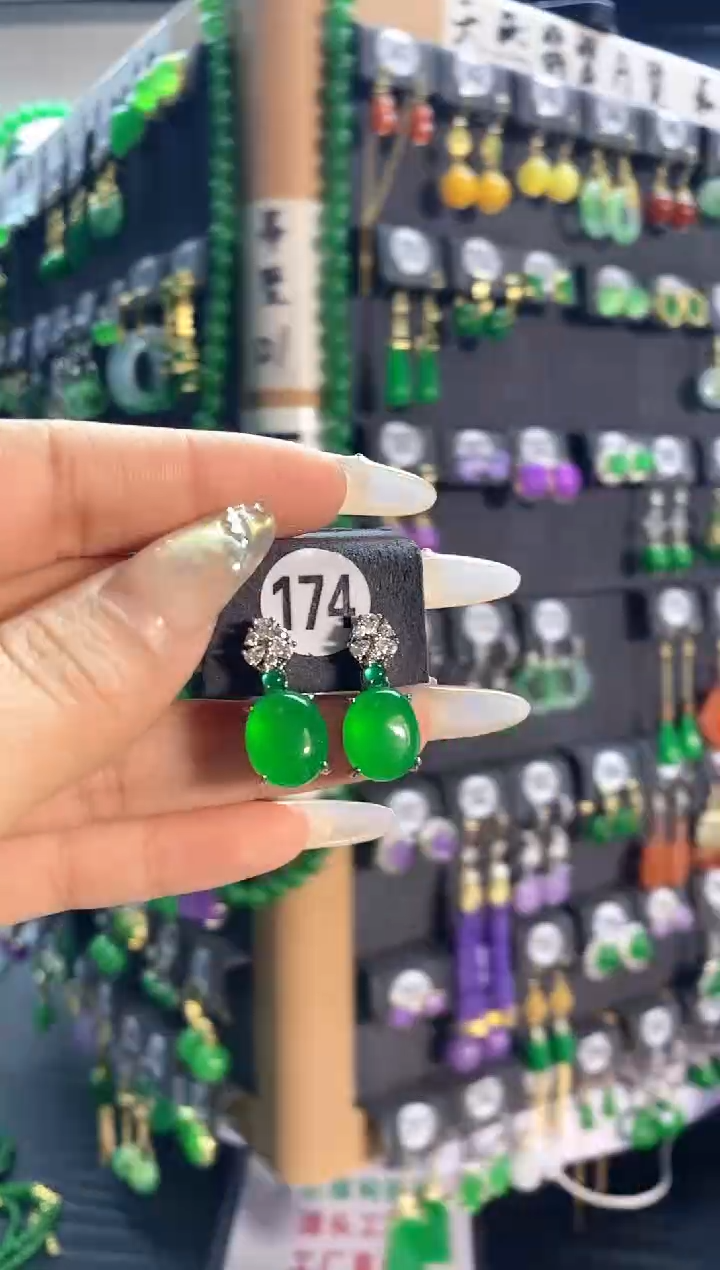 【闪购商品】翡翠耳饰银S925镶嵌174.....